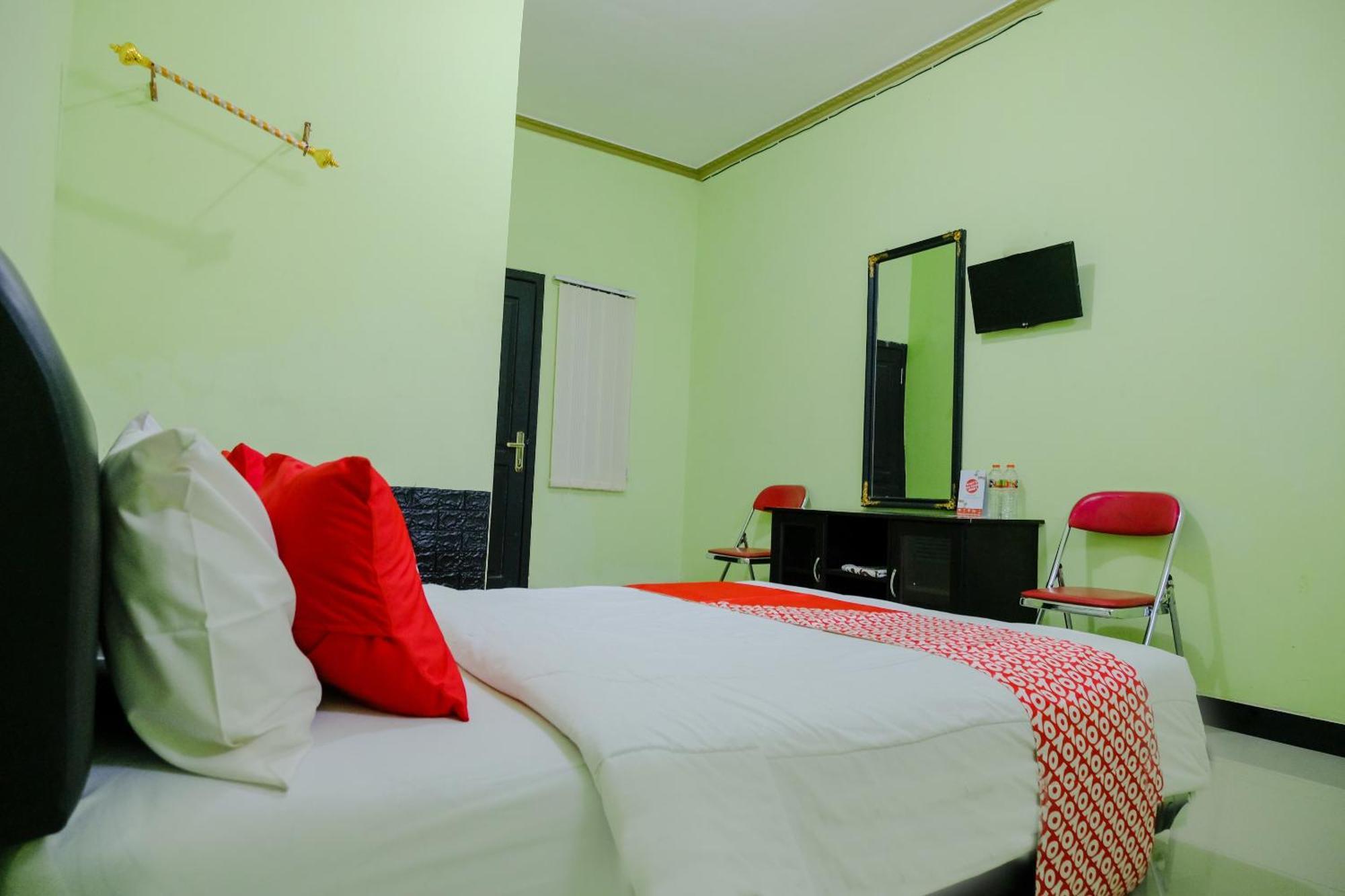 Oyo Life 2508 Alba Suites Homestay Syariah Tulungagung Zewnętrze zdjęcie