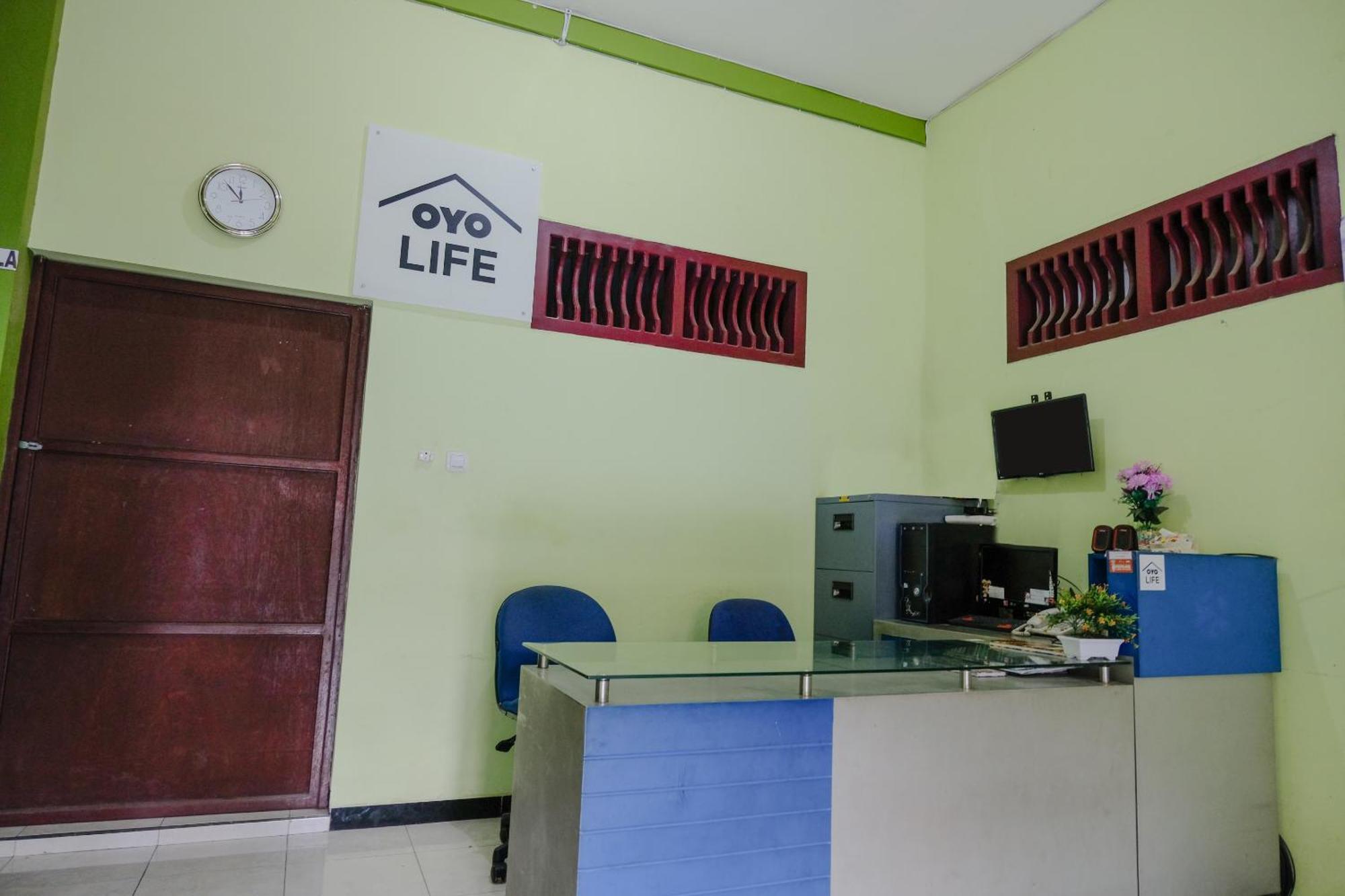 Oyo Life 2508 Alba Suites Homestay Syariah Tulungagung Zewnętrze zdjęcie