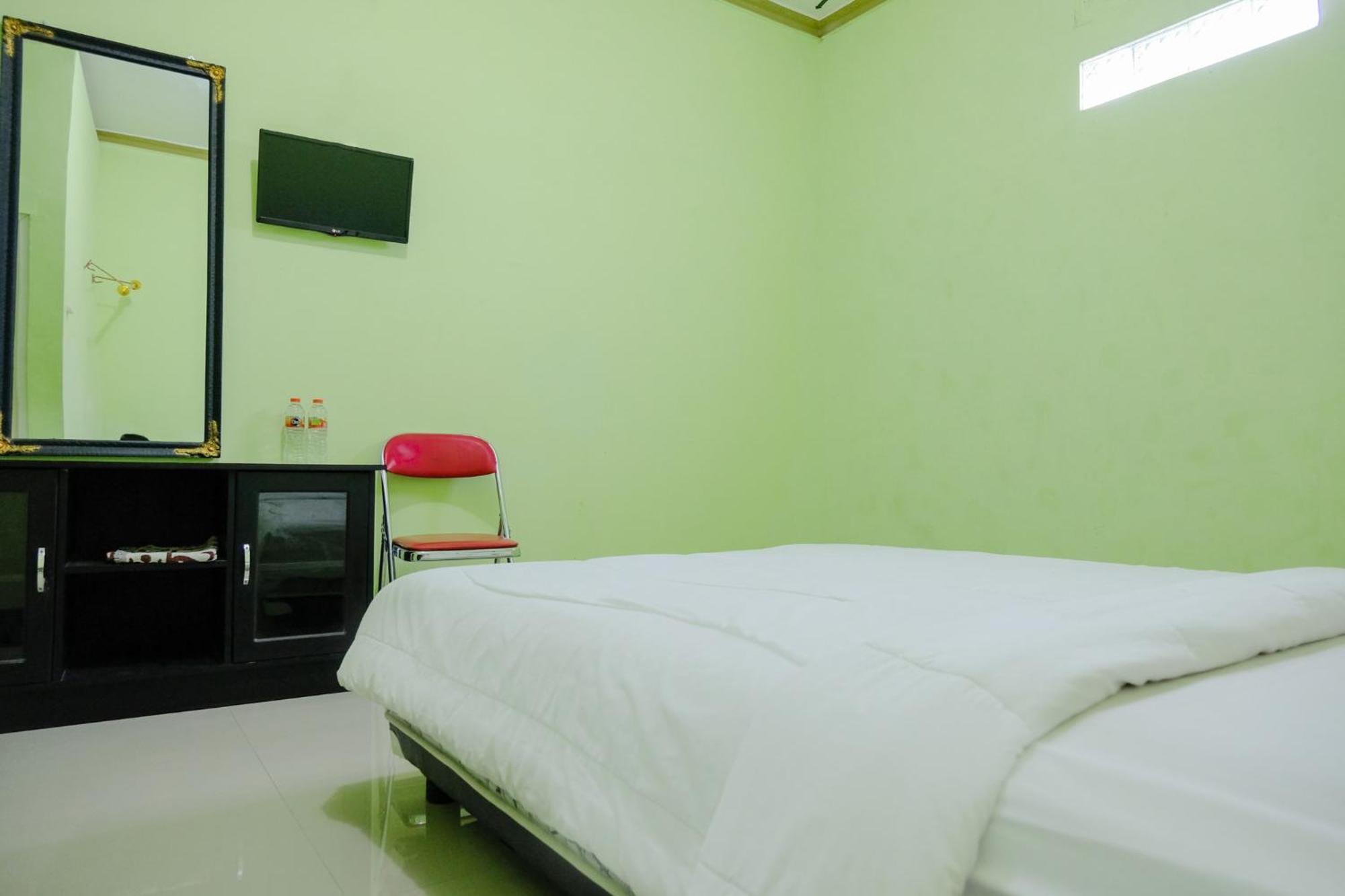 Oyo Life 2508 Alba Suites Homestay Syariah Tulungagung Zewnętrze zdjęcie